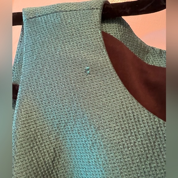 Tibi green sample top. Size 2 - Picture 4 of 4